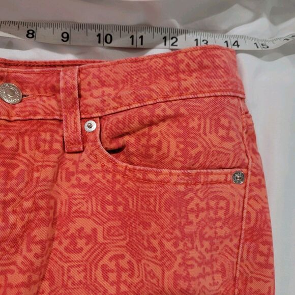 Levis Womens Jeans Size 27 524 Too Superlow Orange Patterned Black Tab Skinny - Picture 6 of 8